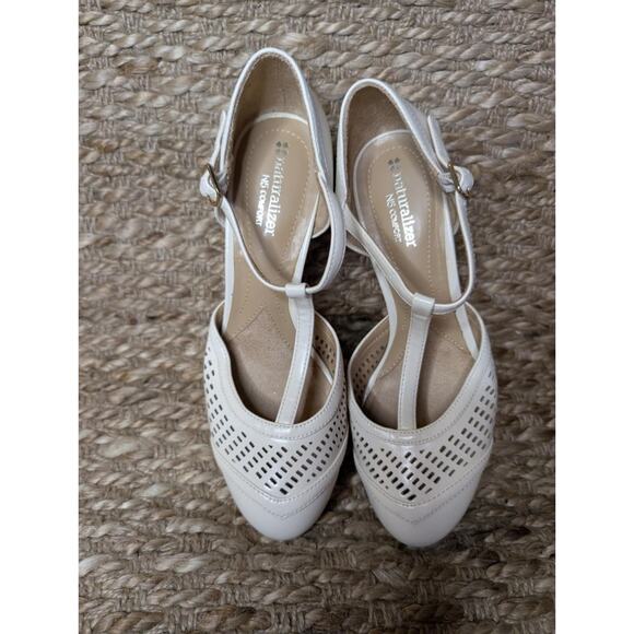 Naturalizer Women's White Cream T-strap Dressy Comfort Pumps Heels size 7 M - Picture 3 of 12